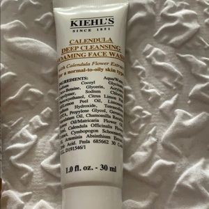 Kiehl's Makeup - Face wash and toner Kiehl's Makeup - Face wash and toner
